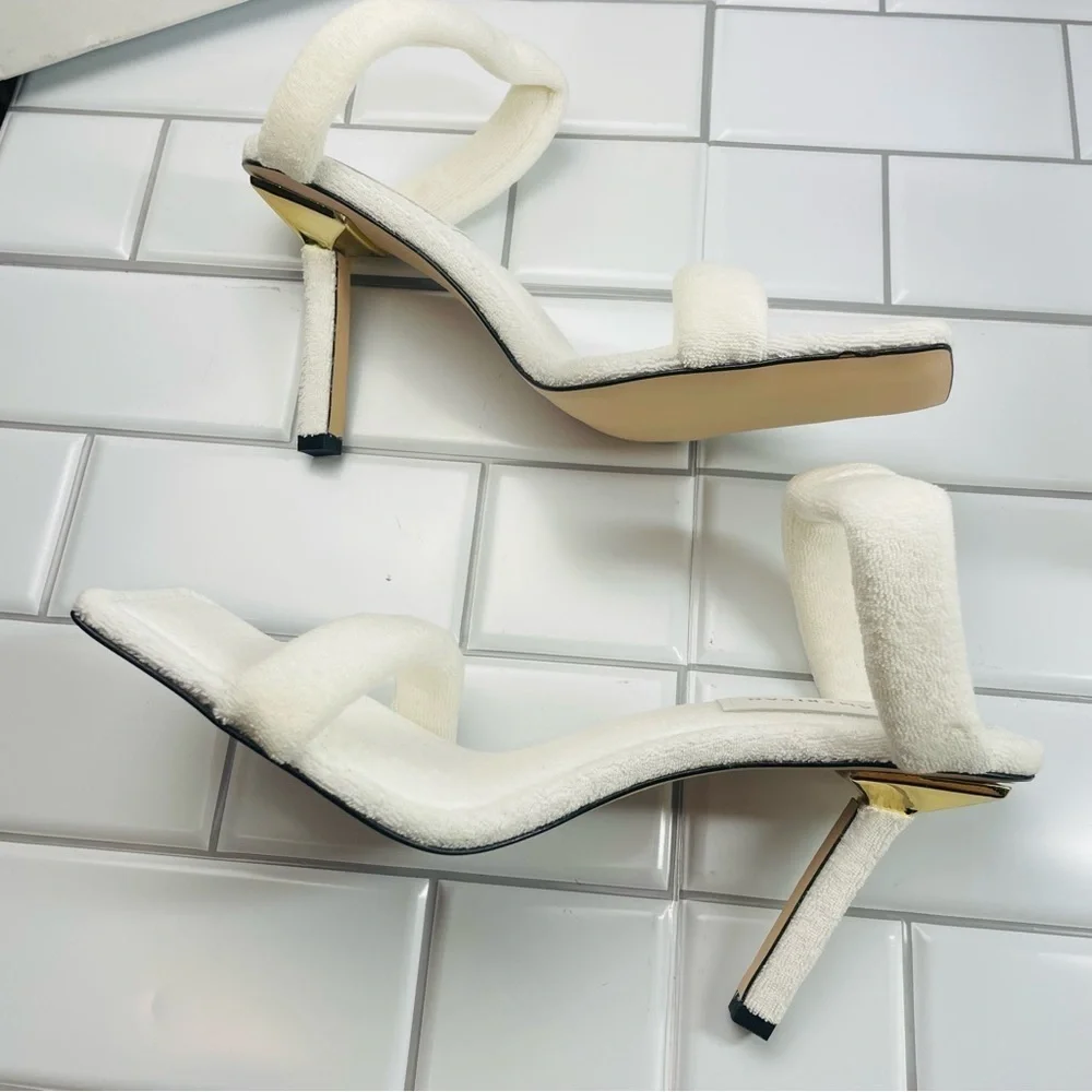 NIB GOOD AMERICAN WHITE‎ TERRY SLIP ON SANDALS
